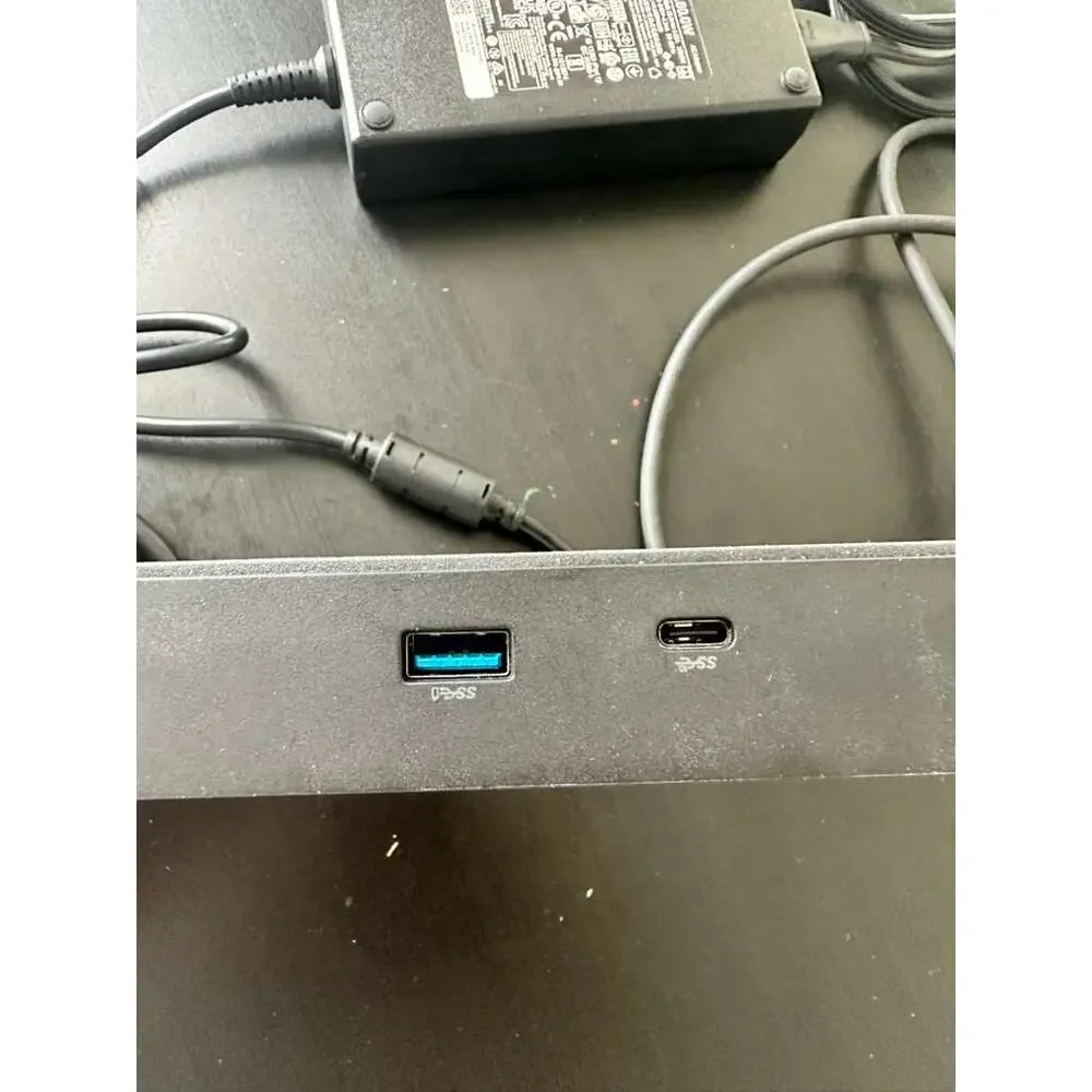 Dell WD19S Docking Station w/ OEM 180w AC Adapter + USB 3.0 + DP CABLES